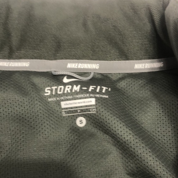 Nike jacket - Picture 5 of 9